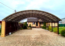 Навес из поликарбоната арочный для 2 и более машин