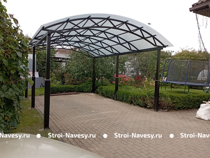 Навес из поликарбоната арочный для авто