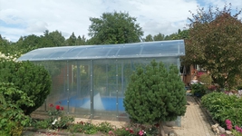 Навес из поликарбоната арочный для бассейна на дачу