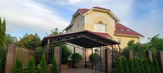 Навес из металлочерепицы двускатный для авто