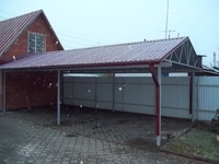 Навес из профильного листа стальной двускатный для дачи